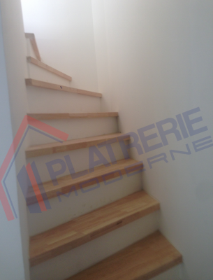 Cage d'escalier Après travaux - Accès R+1 à R+2